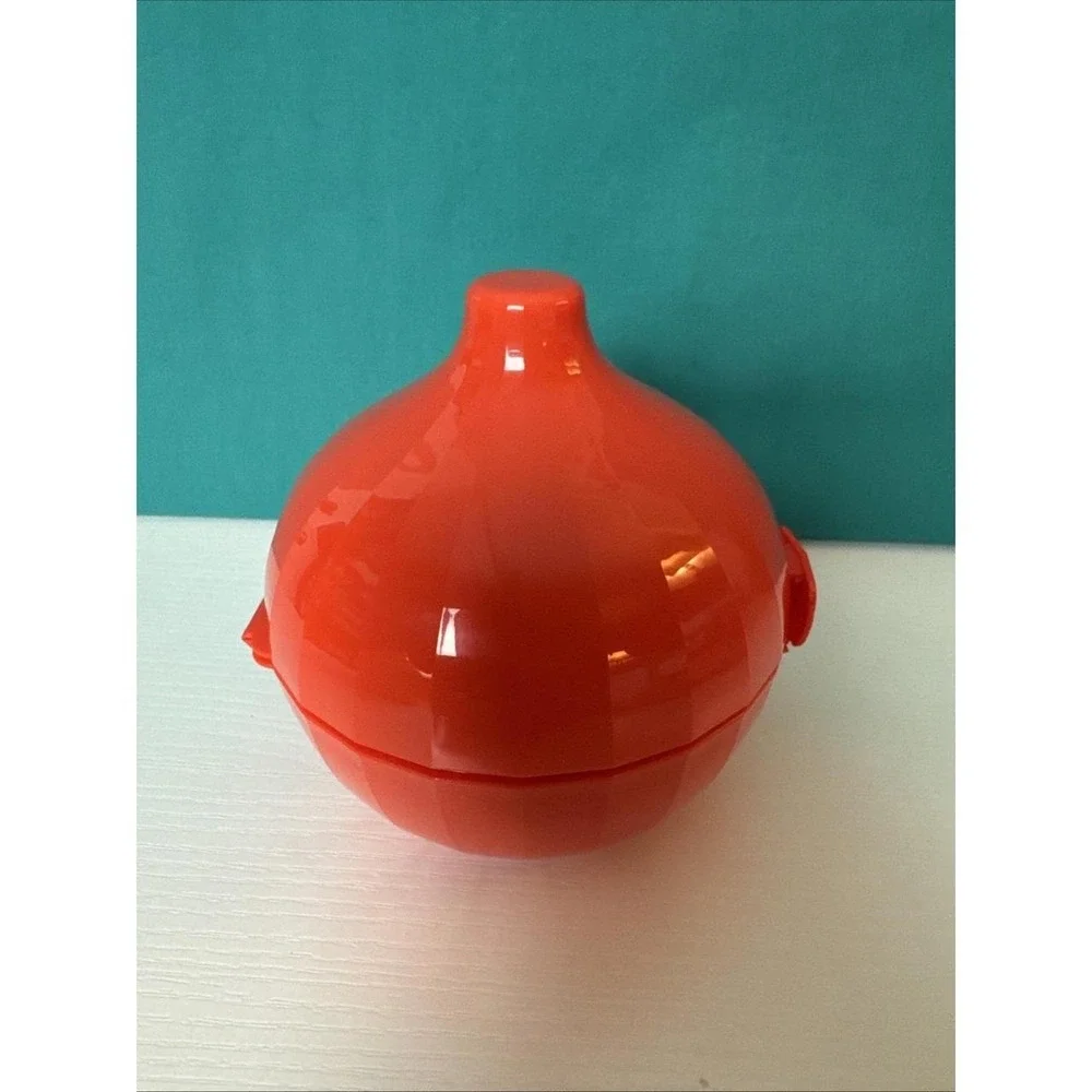 Tupperware Onion Keeper Forget-Me-Not Keeps Dry & Dark New Red